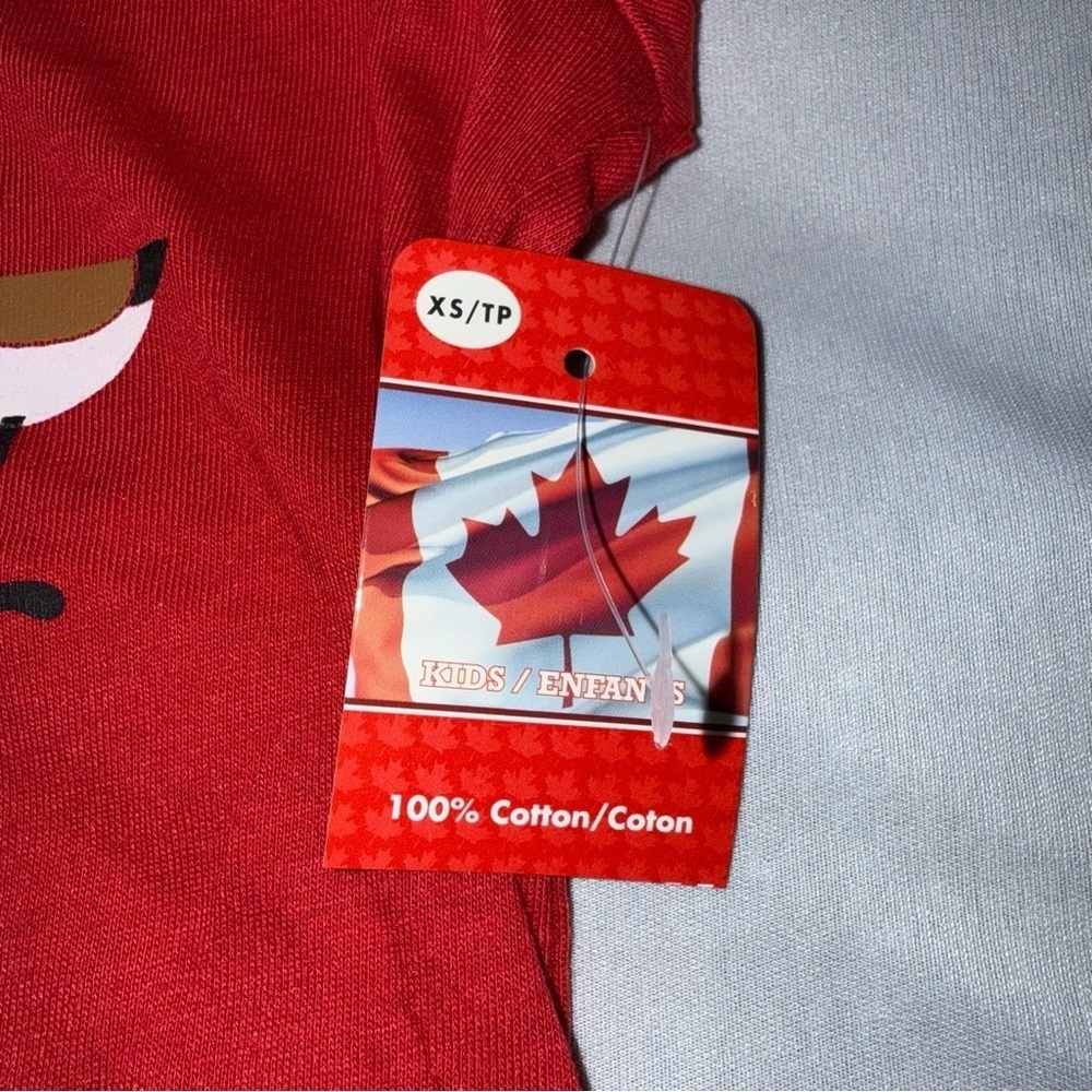 Canadian Explorer Kids T Shirt XS Canada Day Red Cartoon Beaver Moose Bear Goose - Picture 4 of 4